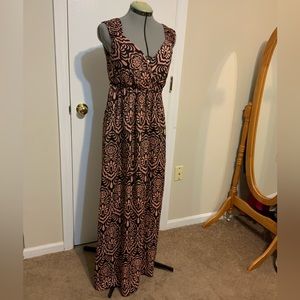 Like New Attention Black/Coral  Formal Maxi Dress